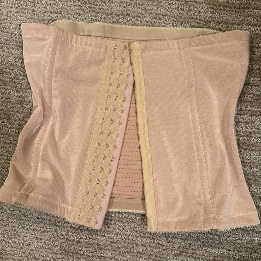 EYE HOOK WAIST CINCHER GIRDLE SHAPERWEAR PIN UP GLAM SIZE M